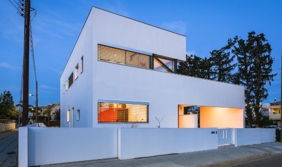 Cycladic architecture style on a villa in Greece which featured aluminium slim sliding doors and a sieger lux aluminium bifold door